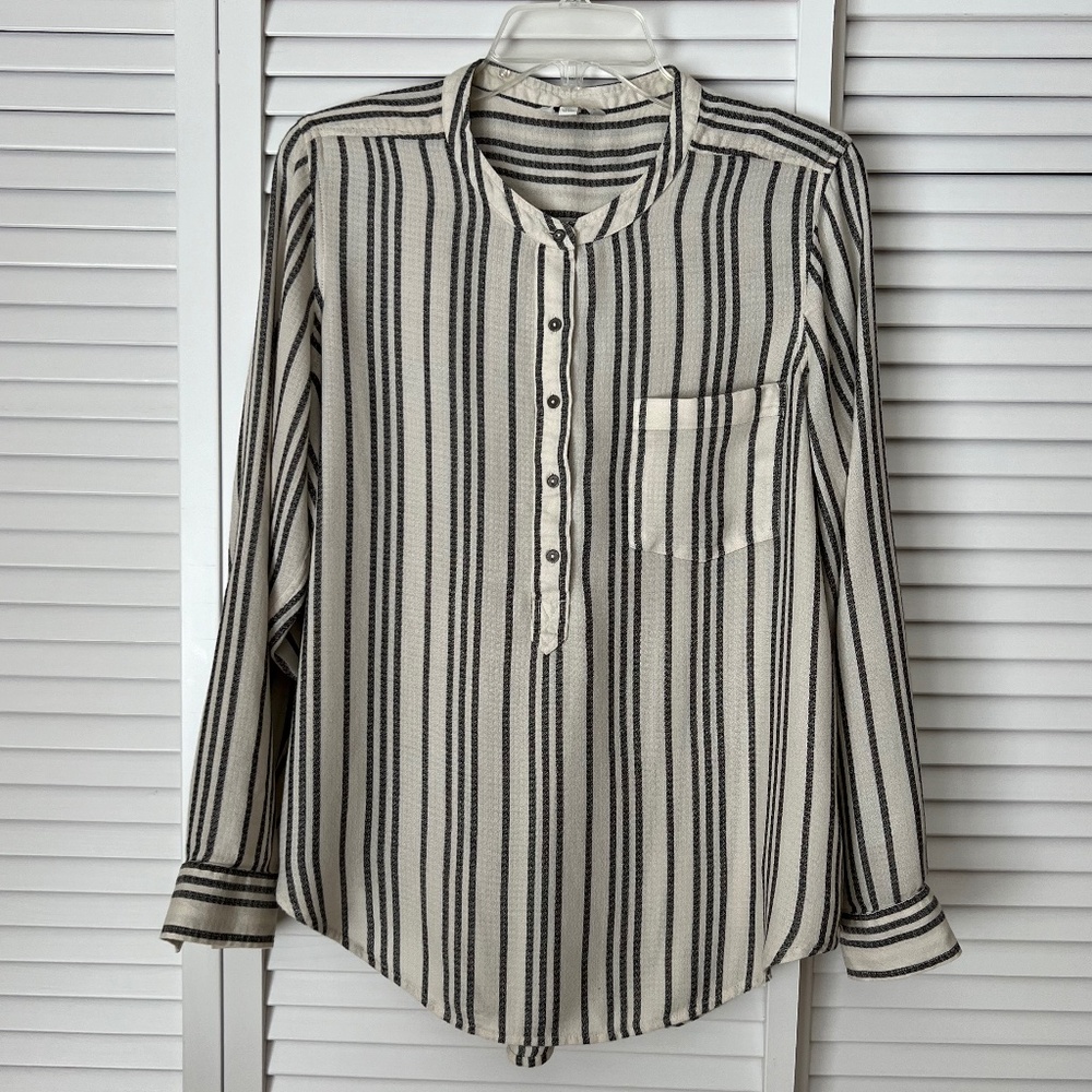 Lucky Brand Woman’s Boho Blouse Tunic Mandarin Colar Cream Grey Stripes Size L
